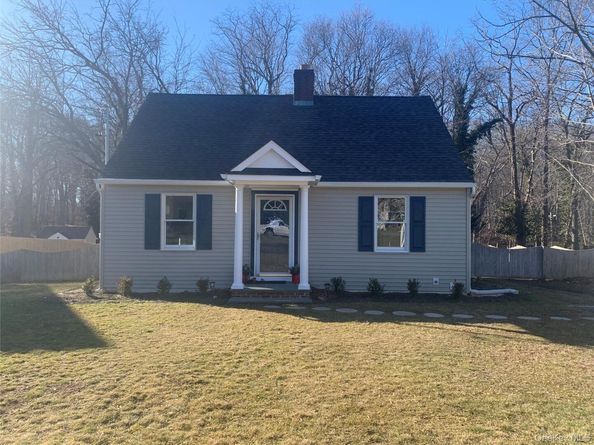 6 Acorn Lane, Stony Brook NY 11790