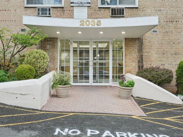 2035 Central Park Avenue 1K, Yonkers NY 10710