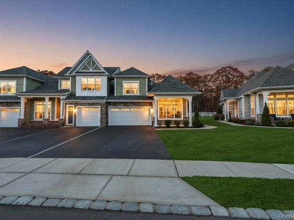 195 Belmont Circle, Yaphank NY 11980