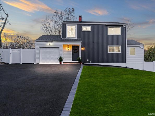 8 Marc Drive, Ridge NY 11961