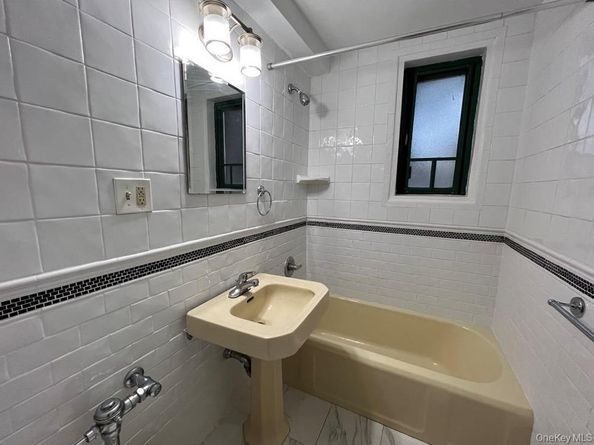 1735 Purdy Street 2B, Bronx NY 10462