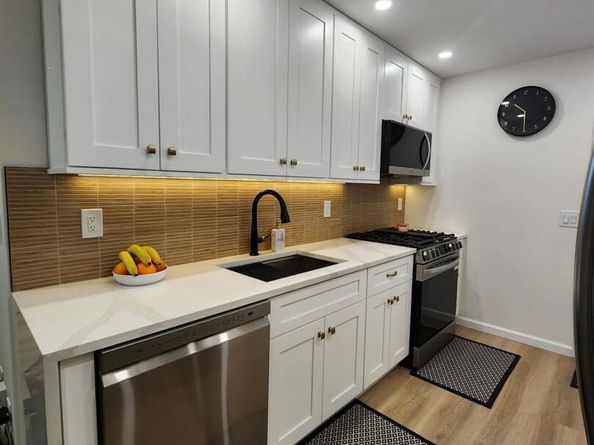 46 W Clearwater Road, Lindenhurst NY 11757