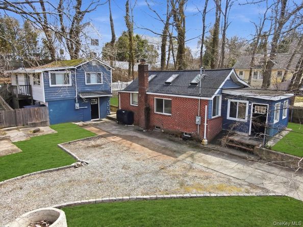 61 Sunburst Drive, Rocky Point NY 11778