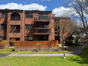 10 Bronxville Glen Drive