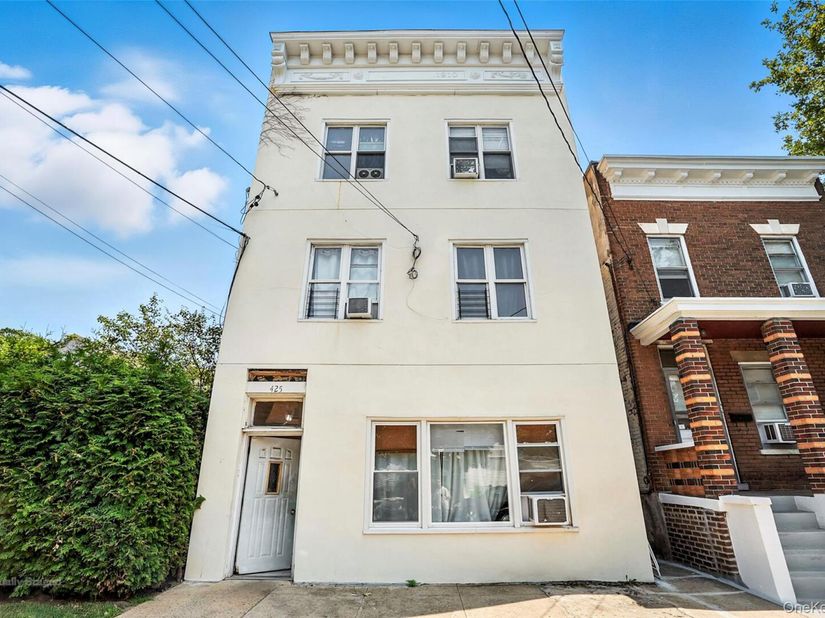 425 N Terrace Avenue, Mount Vernon NY 10552