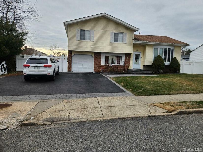 160 Bark Avenue, Central Islip NY 11722
