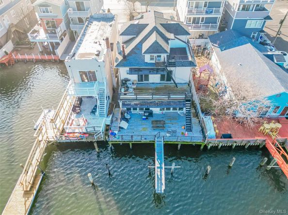 925 W Park Avenue, Long Beach NY 11561