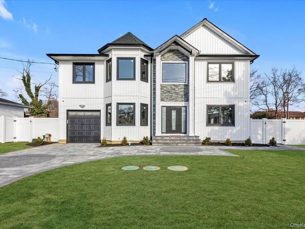 47 Tell Avenue, Deer Park NY 11729