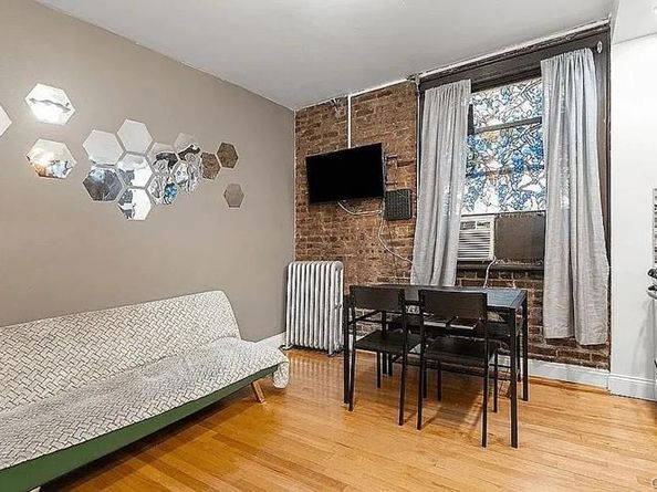 21-37 33rd Street 1E, Astoria NY 11103