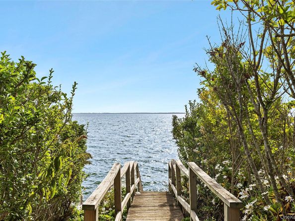 5875 Peconic Bay Boulevard, Laurel NY 11948