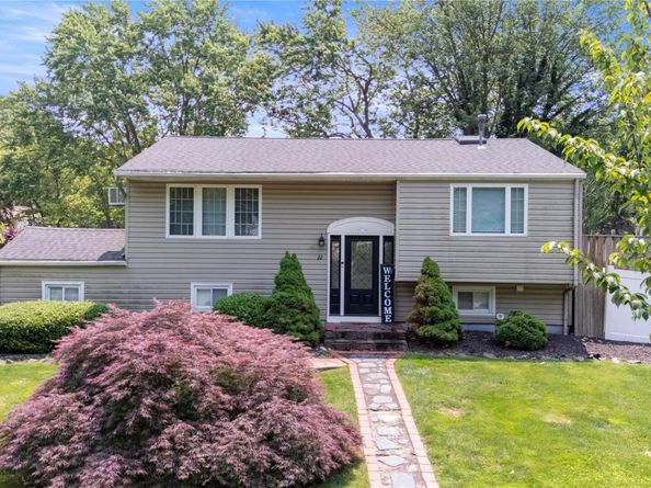 22 Pomper Drive, East Northport NY 11731