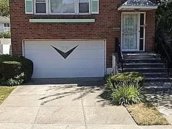 73-15 170th Street, Queens NY 11366