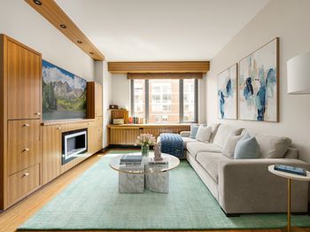 305 West 16th Street