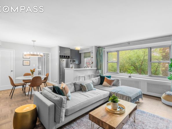 2 Charlton Street 5A, New York NY 10014