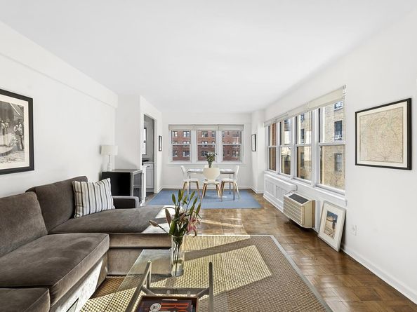 120 East 36th Street 9G, New York NY 10016