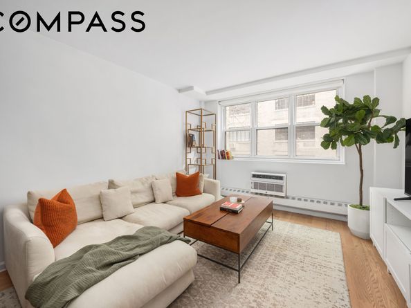 63 East 9th Street 3U, New York NY 10003