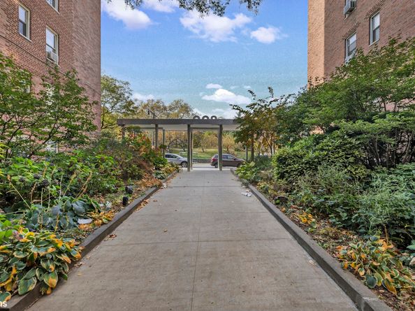 800 Grand Concourse 6CS, Bronx NY 10451