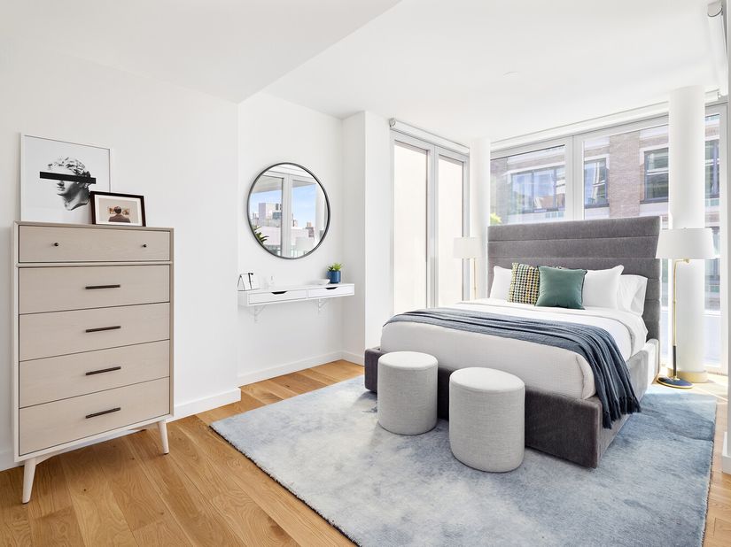 547 West 47th Street 1107, New York NY 10036