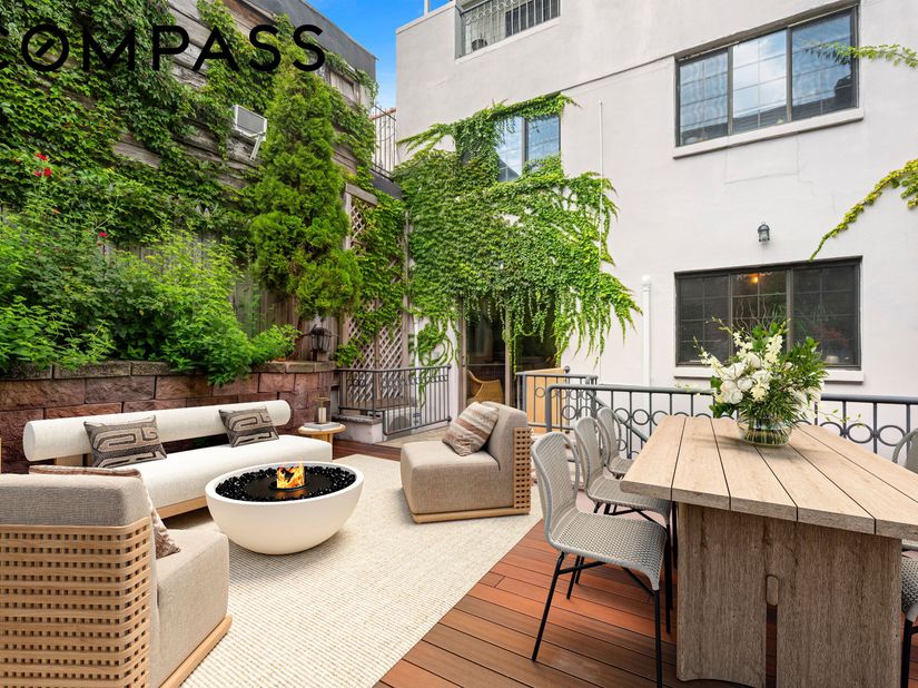 976 Metropolitan Avenue 1B, Brooklyn NY 11211