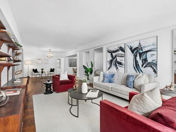 305 East 72nd Street