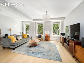 215 Lafayette Avenue