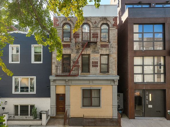 381 Manhattan Avenue, Brooklyn NY 11211