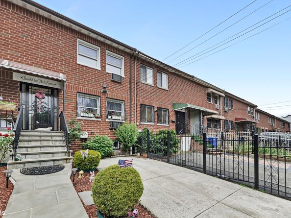 2137 Clinton Avenue, Bronx NY 10457