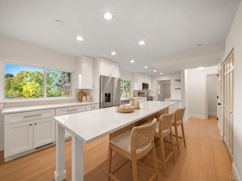 8624 E Mineral Circle, Centennial CO 80112