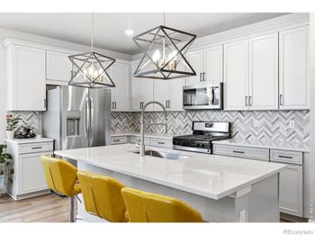 8453 Gladiola Court