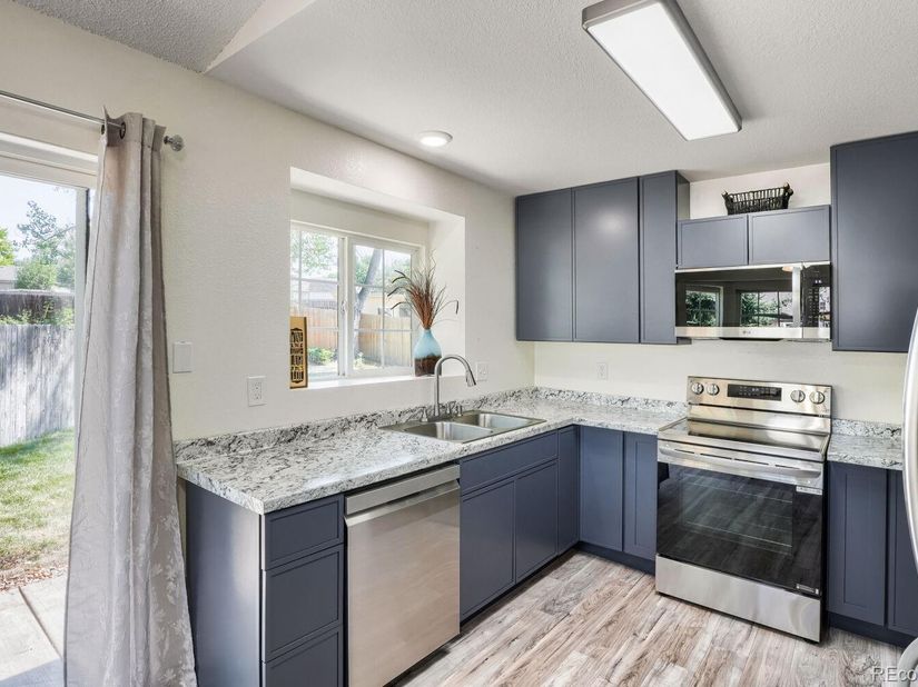 9204 W 94th Avenue, Broomfield CO 80021