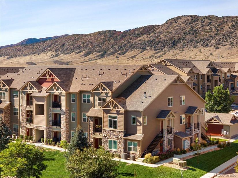 8848 S Kipling Way 208, Littleton CO 80127