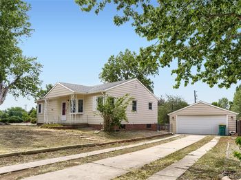 1704 W Crestline Avenue