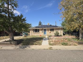 3073 Blackhawk Street