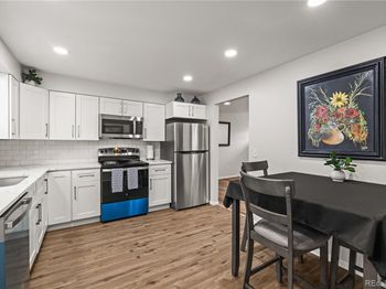 44 S Lowell Boulevard