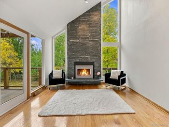 5483 S Chester Court