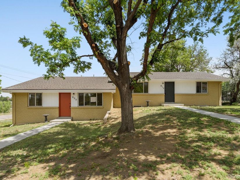 900 S Yarrow Street, Lakewood CO 80226