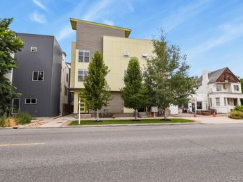 4943 Lowell Boulevard