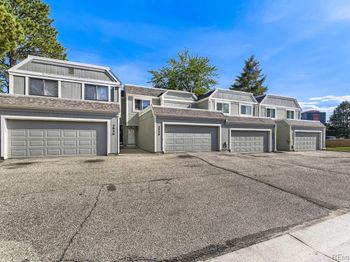 2938 S Parker Court