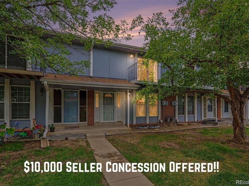 11819 E Canal Drive, Aurora CO 80011