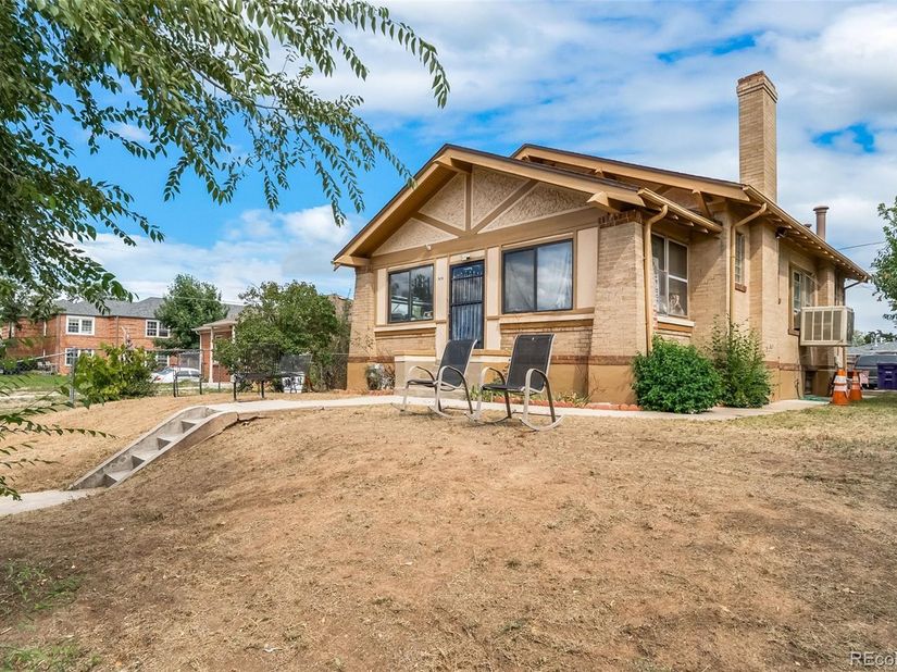 2678 Jasmine Street, Denver CO 80207