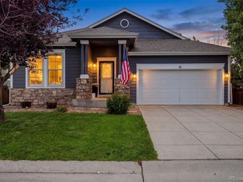 12 Apache Plume Street