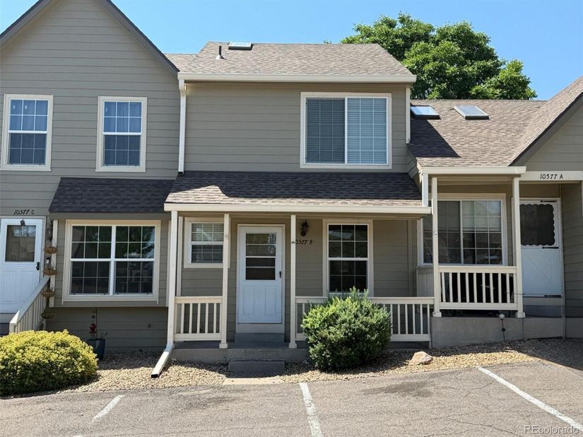 10577 W Maplewood Drive B, Littleton CO 80127