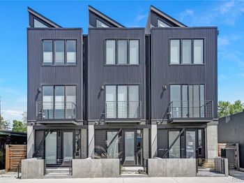 2578 S Broadway