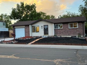 8651 W 88th Place