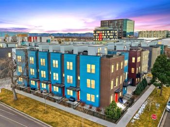 1081 Mariposa Street