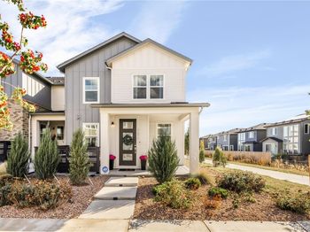 2677 W 67th Place