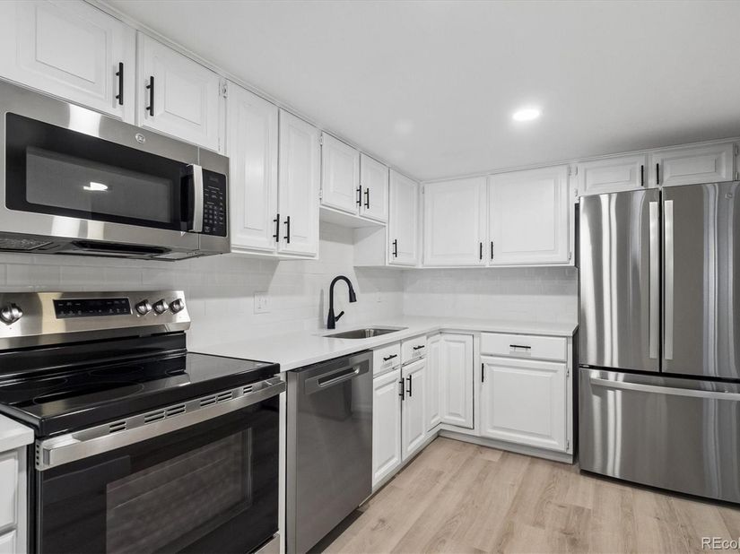13901 E Marina Drive 102, Aurora CO 80014