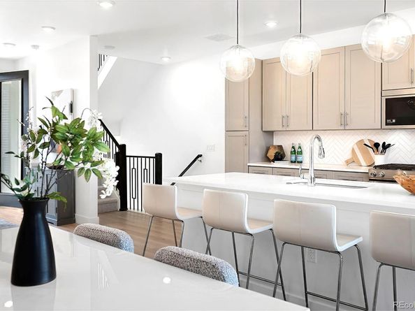 22 Oneida Court, Denver CO 80230