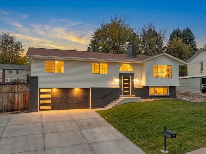 12556 W Texas Place, Lakewood CO 80228