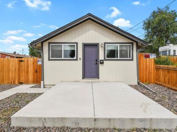 439 S Knox Court